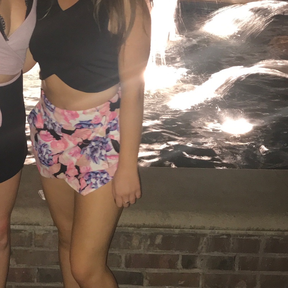 Fun skort!! - Picture 5 of 6